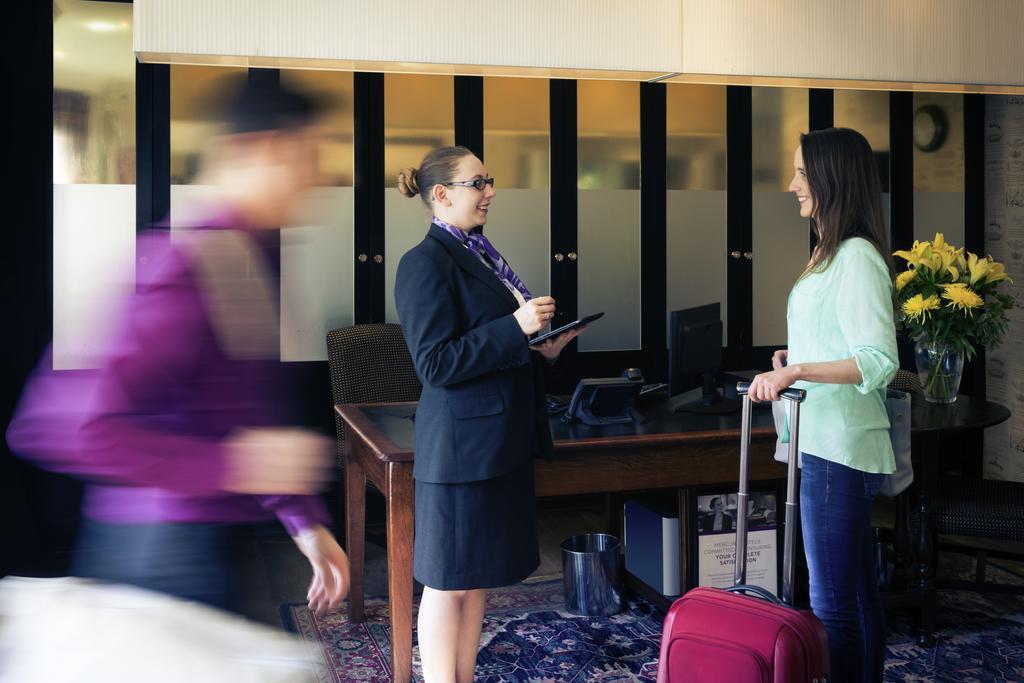 Mercure Oxford Eastgate Hotel Bagian luar foto