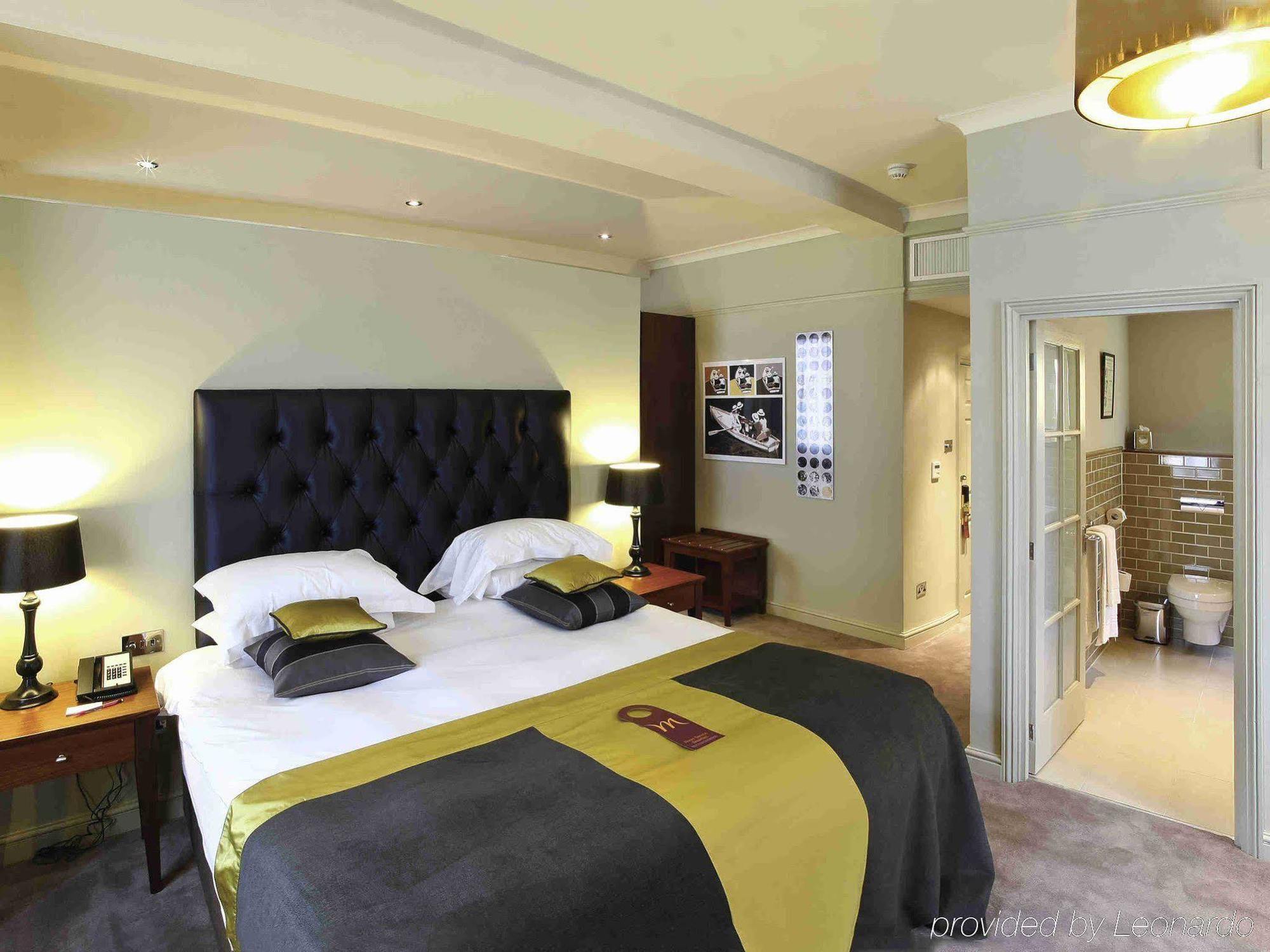 Mercure Oxford Eastgate Hotel Bagian luar foto