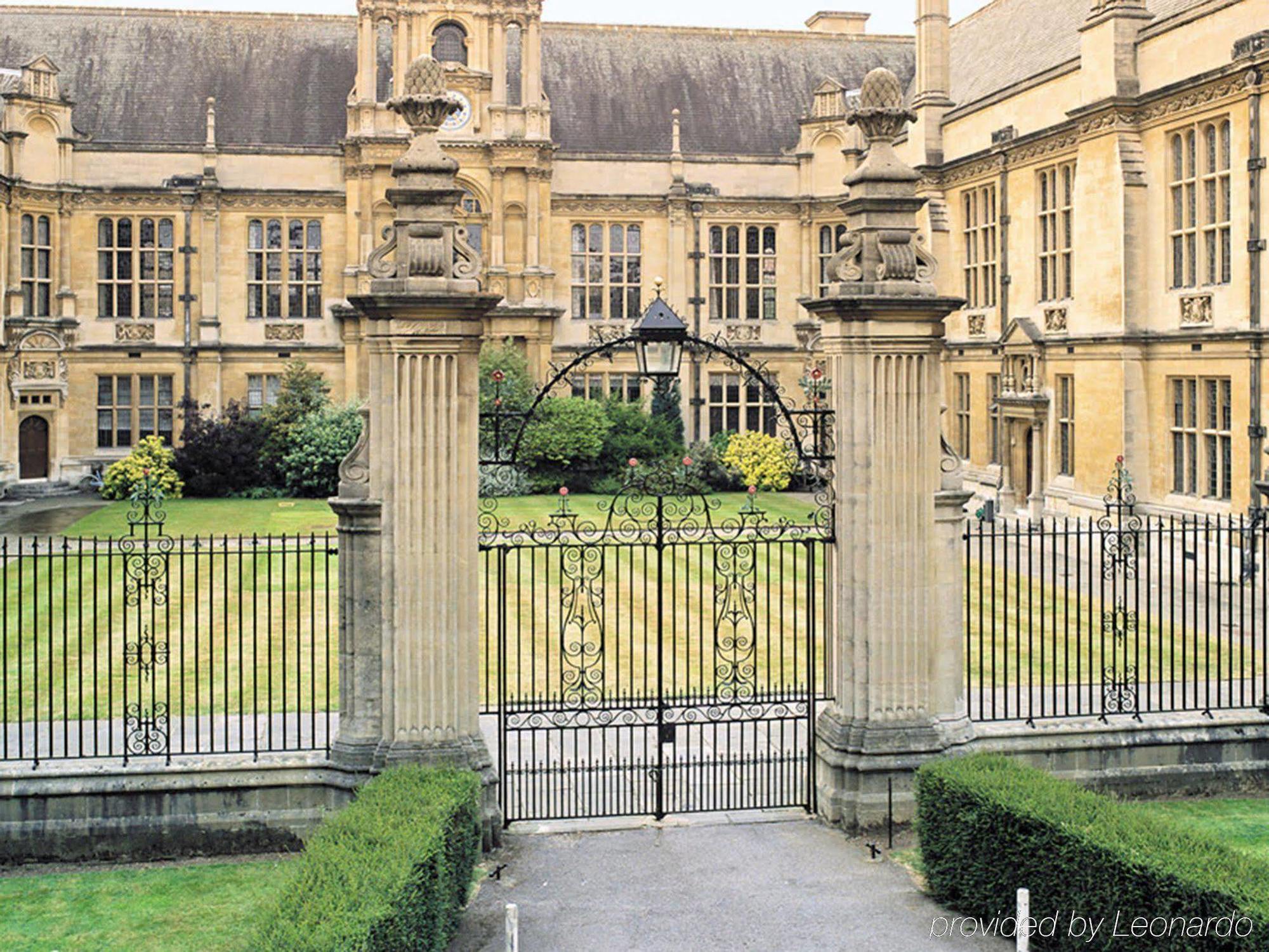 Mercure Oxford Eastgate Hotel Bagian luar foto